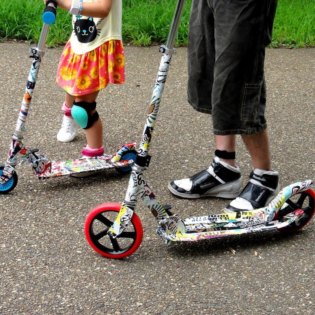 RANGS Japan R7 Langs 200mm Large CE Certified Scooter, Black, Wheels, Foldable, 2-Level Adjustment,