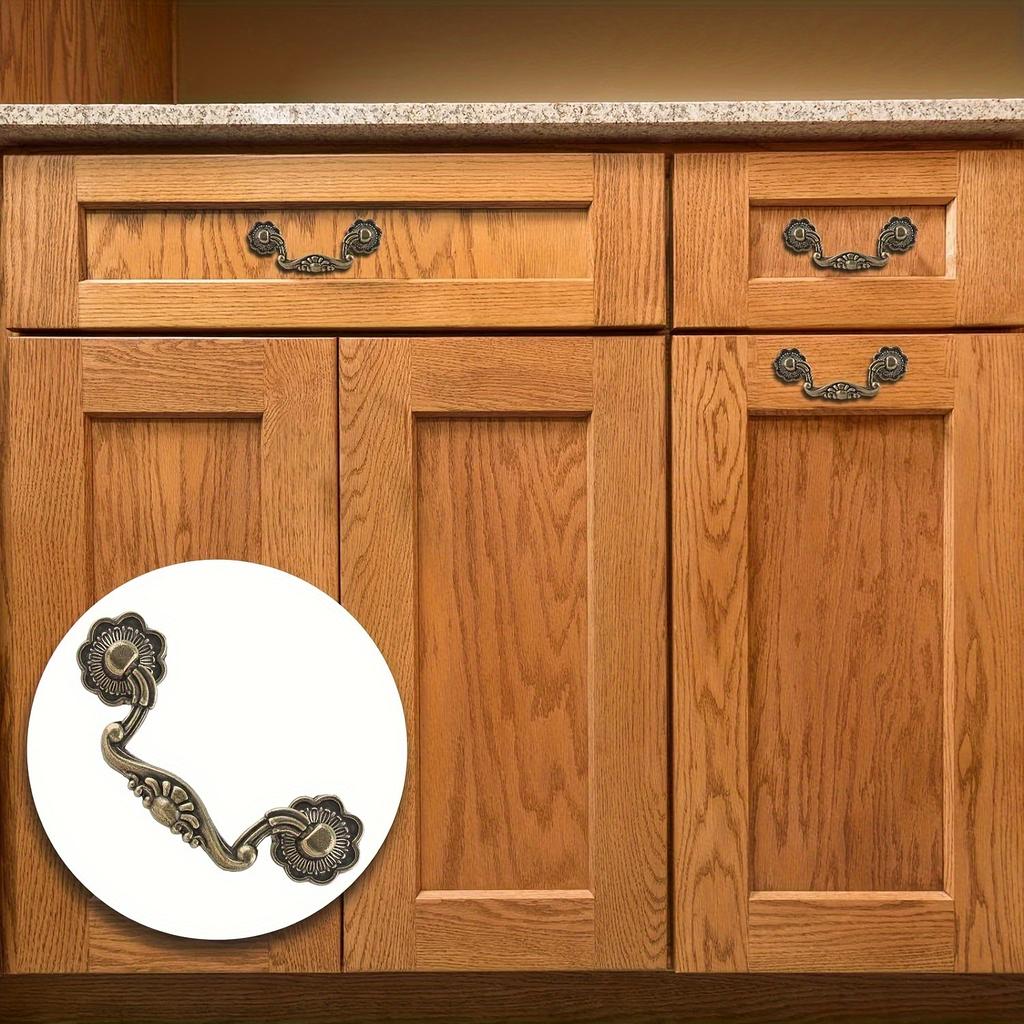 8 Pieces Locking Pulls with Screws, Vintage Locking Drawer Pulls, Antique Brass Cabinet Pulls for Cabinet Wardrobe Drawer Pulls, Home Decoration