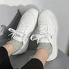 Einfarbige kleine weiße Schuhe Damen Frühling Student Lässig Schnürung Runde Spitze Plateau-Schuhe Dicke Sohle Erhöhende Sportschuhe