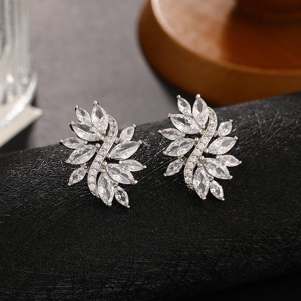 High-End European & American Trendy Zircon-Inlaid Copper Earrings: Light Luxury with a French Personality & Fairy Charm.