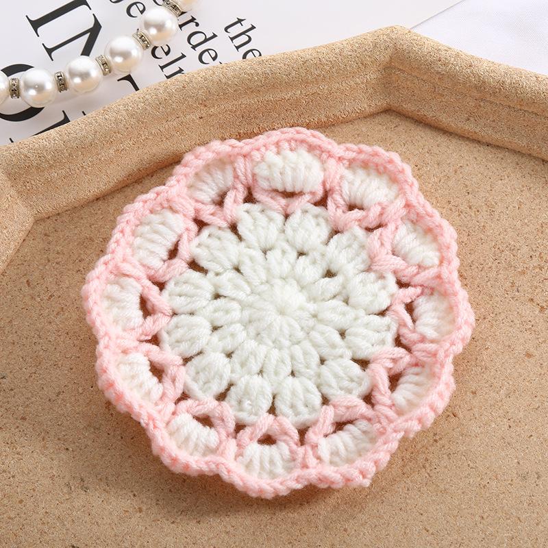 Flower Knitted Coasters Simple Cute Wool Knitting Heat Insulation Non-slip Coaster Home Anti-scald Table Mats Kitchen Accessory
