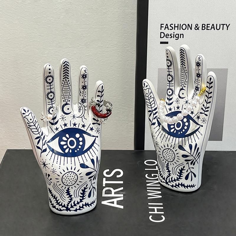 

Модный держатель для украшений, керамическая рука-манекен, подставка, предназначенная для ожерелий, браслетов, колец, настольное украшение United States