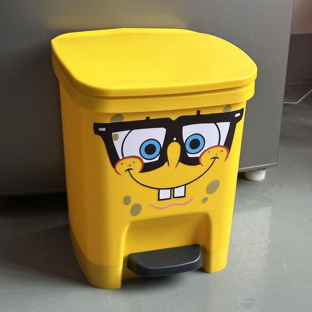 SpongeBob Cartoon Foot-Operated Trash Can with Lid for Living Room, Bedroom, Bathroom