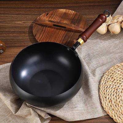Cooking Pot Iron Wok with Wooden Lid for Home And Camping