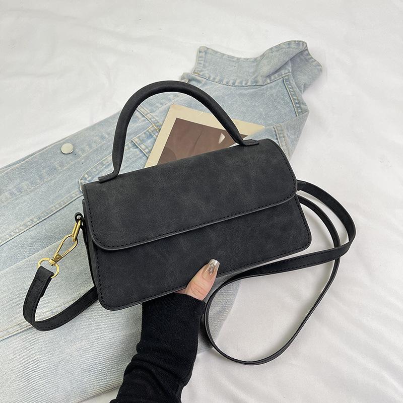

2025 autumn new women s bag fashionable retro texture solid color simple exquisite portable shoulder crossbody small square bag women чёрный