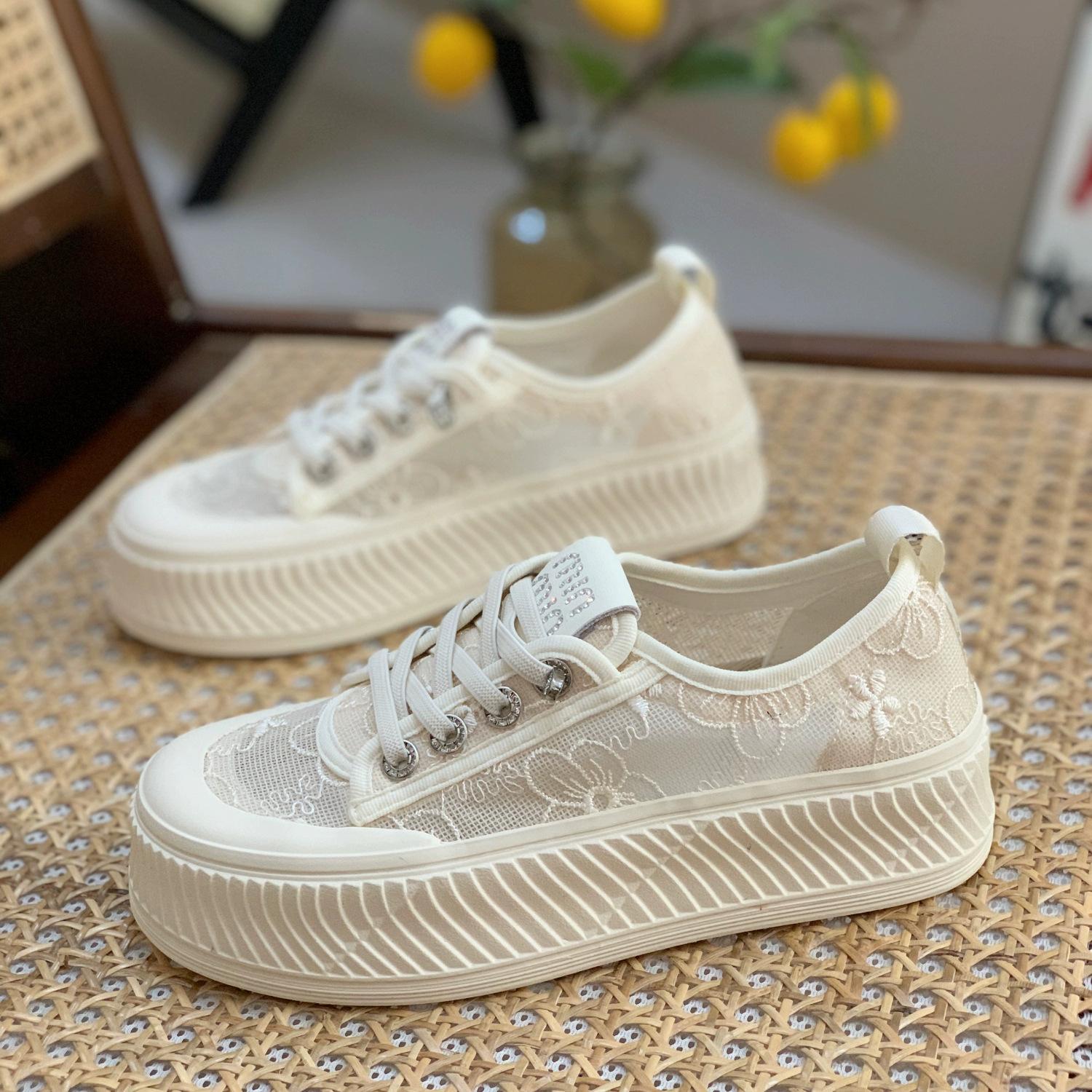 

Little white shoes women s 2025 new summer women s shoes mesh breathable platform shoes summer canvas fisherman board shoes 35