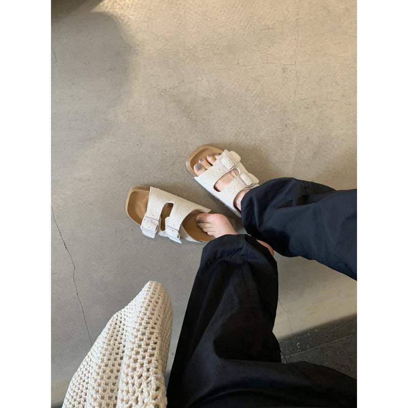 ~ Lazy one-pedal double-breasted beach thick-bottomed sandals for women to wear in summer