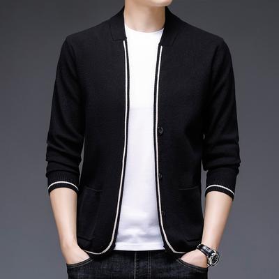 Neuer Stil Frühling und Herbst Langärmliger Strick-Cardigan für junge und mittelalte Männer, Schlanker und gutaussehender Unterzieh-Cardigan