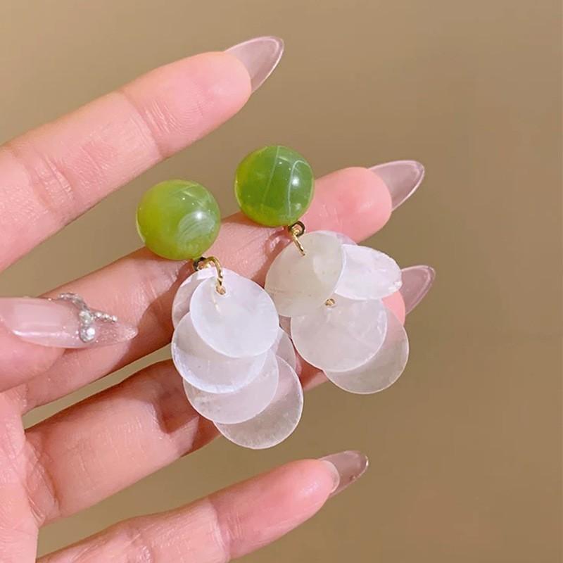Fresh and sweet Mori avocado green stud earrings women's white shell fringed earrings fashion temperament high-end earrings