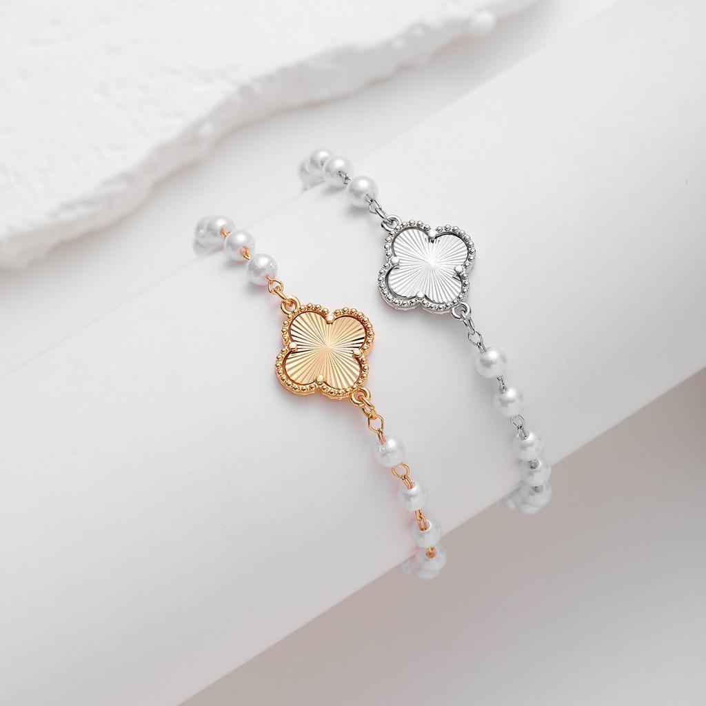Four-leaf Clover Bracelet for Women Perfect for Best Friends Luxurious and Stylish A Sophisticated and Unique Women's Bracelet