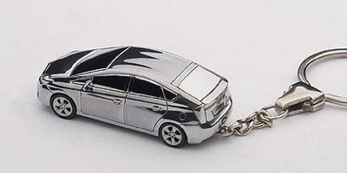 AUTOart 1/87 Scale Toyota Prius Keychain (Aluminum) Finished Product