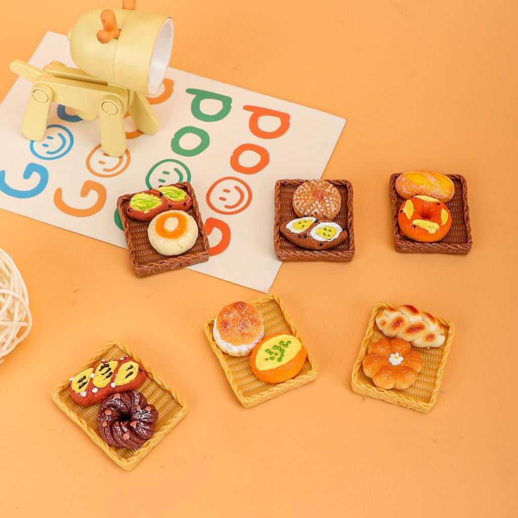 Non-Toxic 6/12/18Pcs Realistic Food Play Cream Bread And Cake Miniature Bread Basket And Tray Set Dollhouse Accessories Gift For Children