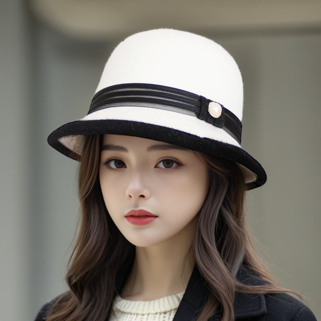 2025 New Hat Women's Autumn and Winter Wool British Style Bucket Hat Fashion Show Face Small Top Hat Versatile Basin Hat Tide