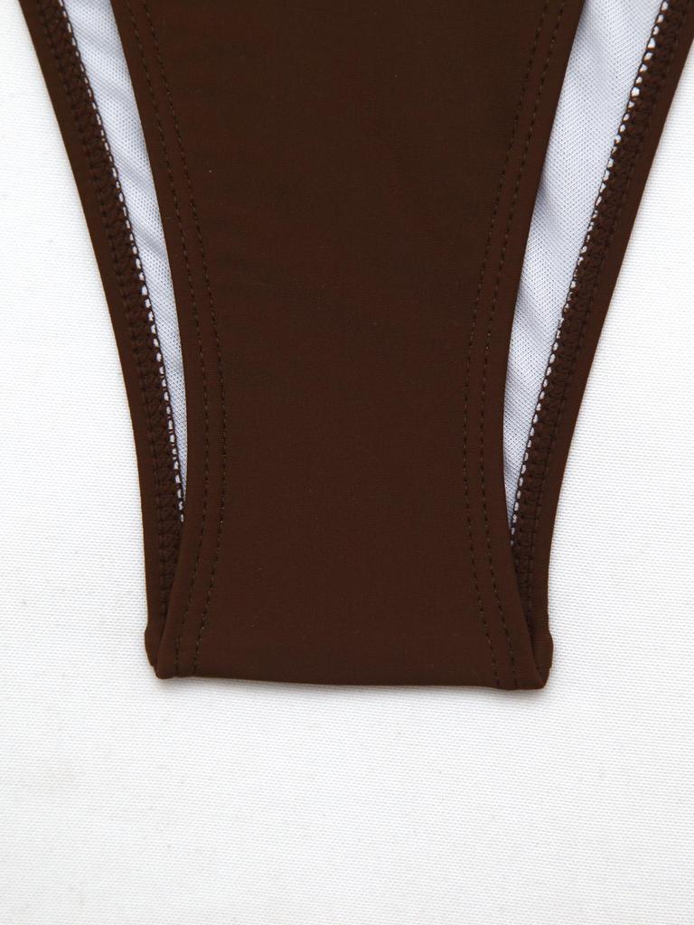 2026 European & American Women's Solid Triangle Bikini: Sexy Two-Piece Swimwear for Hot Spring Resorts