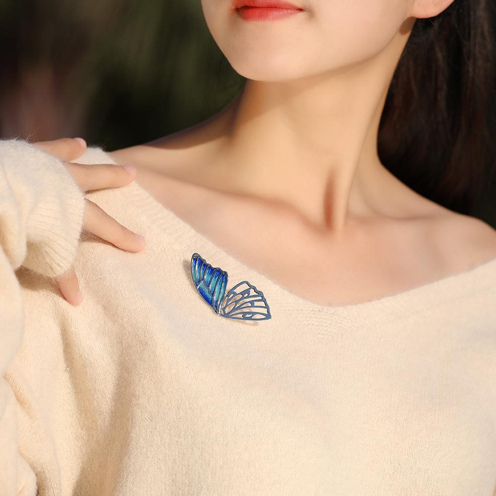 High-end butterfly wing brooch temperament women ins versatile painting oil enamel butterfly jacket accessories corsage pin