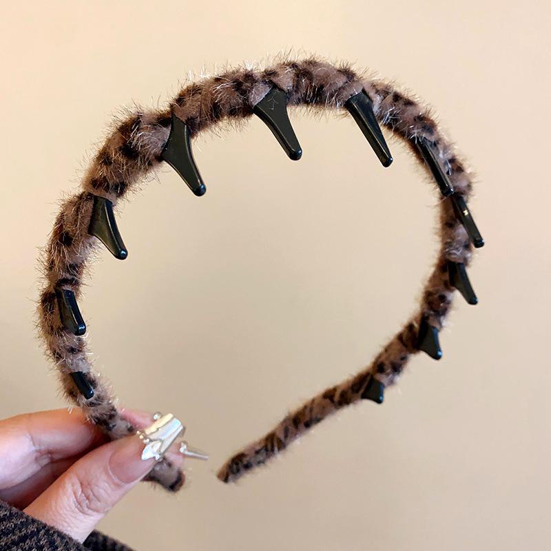 Retro Leopard Print Acrylic Headband - Non-Slip, High Skull Top Design for Women