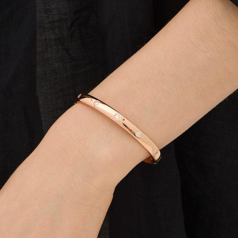 

hyeres-lor Essence Silver (P) Moissanite Accent Chunky Bangle HL4B57440P9 S (double lock decoration)