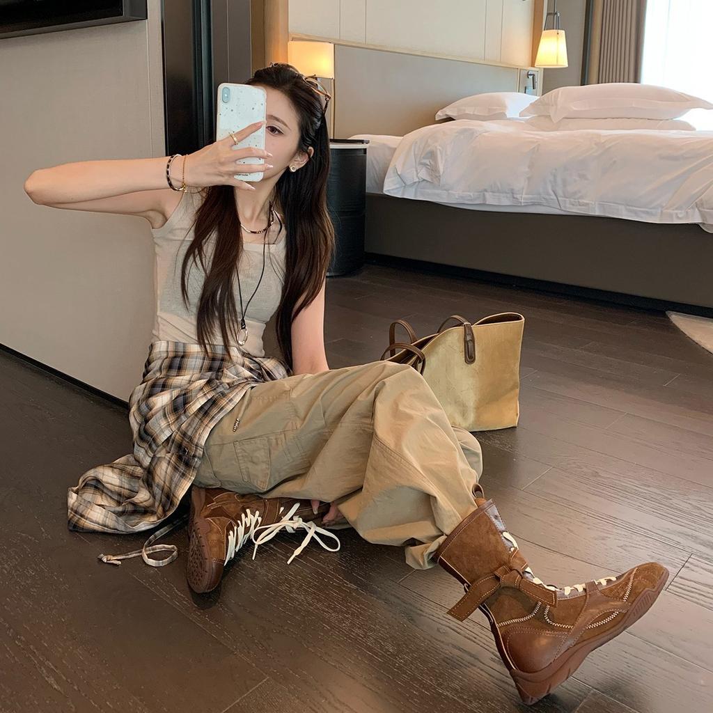 New Spot Cowhide Version Grape Mother Boxing Boots Retro Color Matching Straps Side Zipper Hunting Clothes Dexun Martin Boots Women