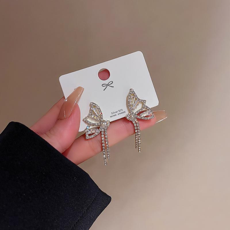 

111 silver needle diamond butterfly tassel stud earrings women s high sense fashion light luxury Internet celebrity versatile temperament earrings 925 silver needle
