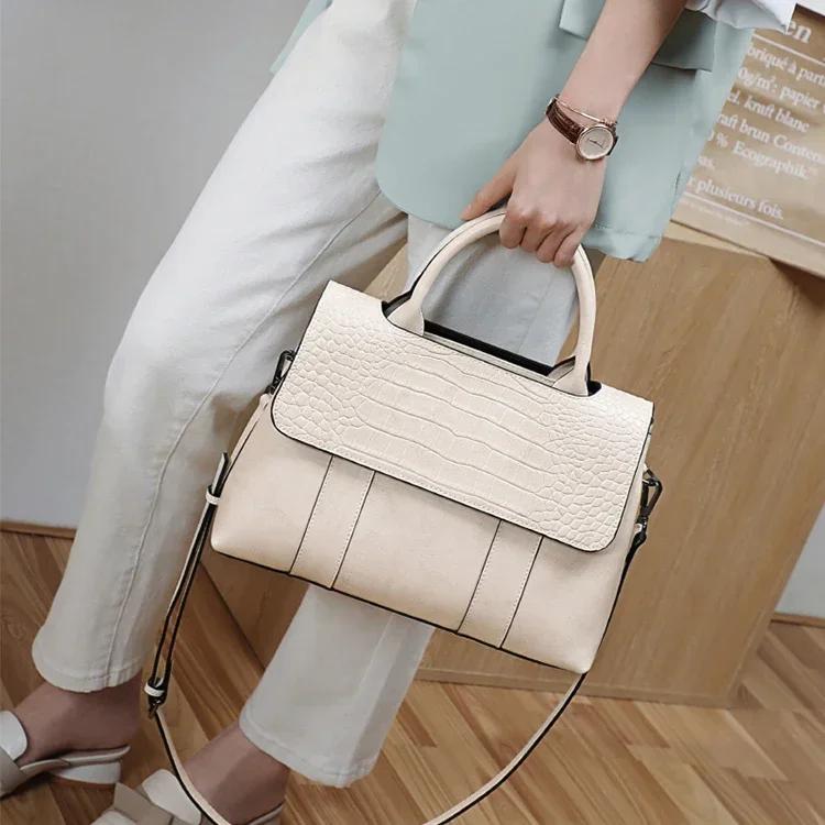 

Women s Cow Real Leather Crossbody Bag Female Cowhide Designer Luxury Shoulder Bags Ladies Casual Retro Large Capacity Handbag 31x11x21cm білий