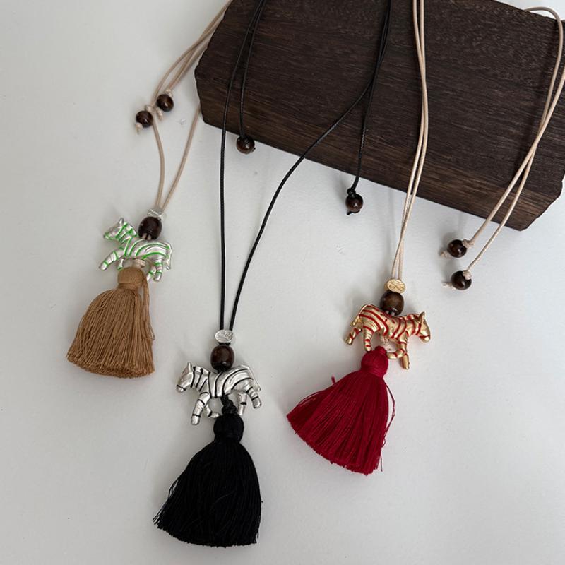 Natural Minimalist Design Zebra Tassel Long Pendant Necklaces For Women  Versatile Adjustable Sweater Chain Jewelry