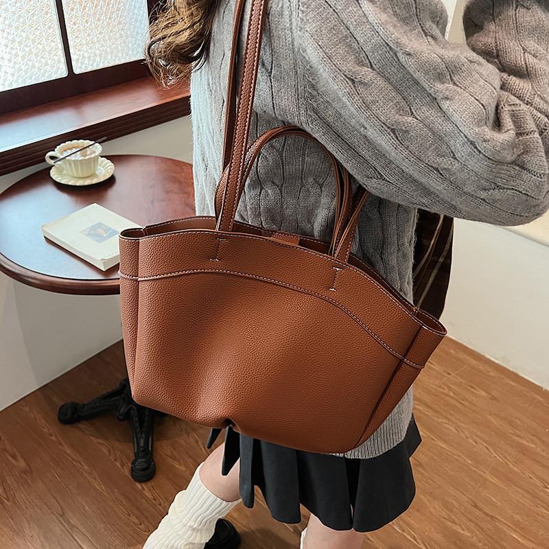 Simple Color Solid Pu Leather Women Casual Tote Bag For Daily Commuting And