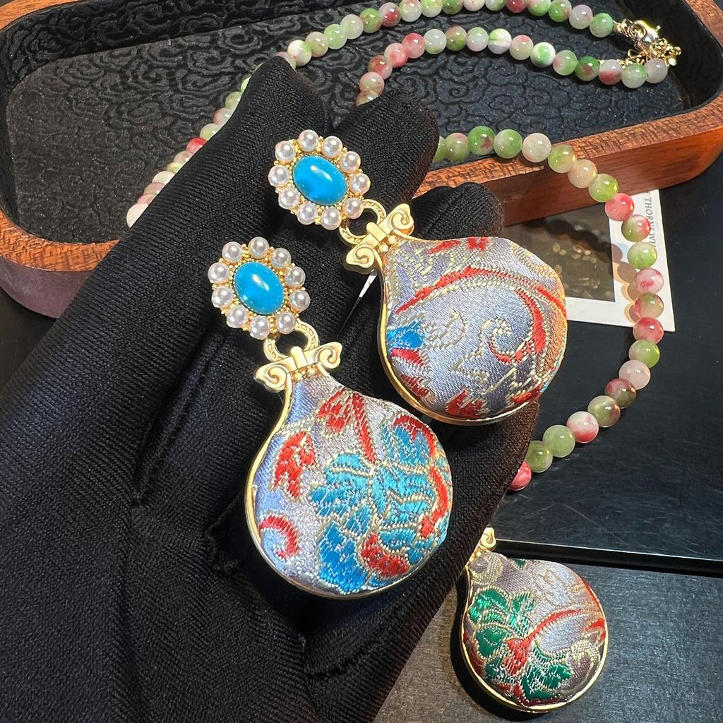Intangible Cultural Heritage, National Trend Money Bag, High-end Turquoise, Natural Stone Sweater, Chain Feel, Retro Chinese