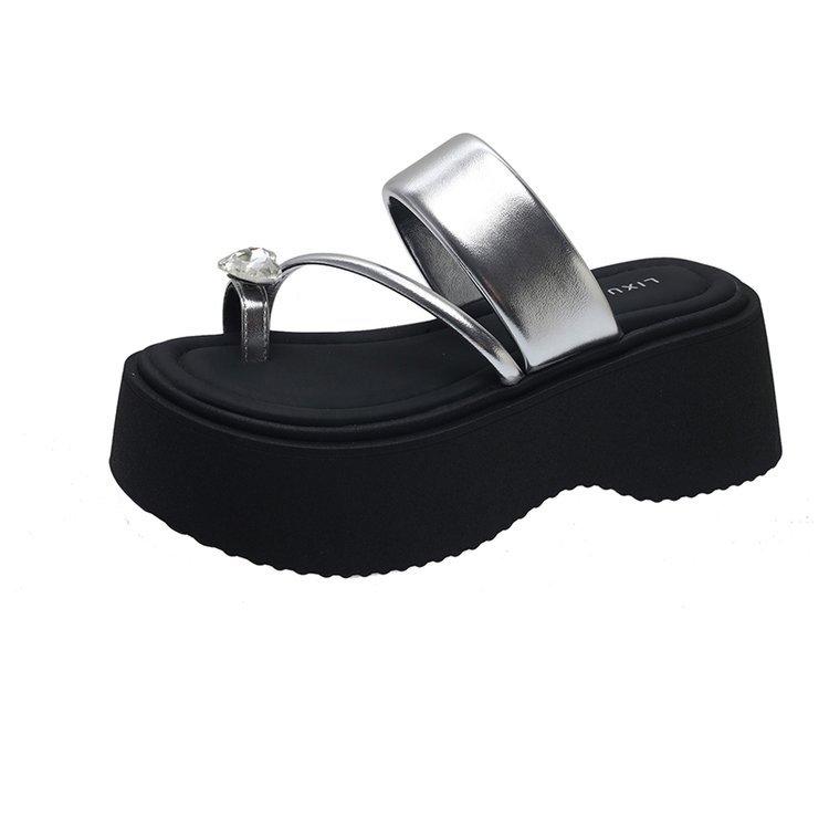 Women's One-word Slippers with Diamonds 2025 Summer New Versatile Flip-flops Muffin Thick-soled Waterproof Table Beach Shoes