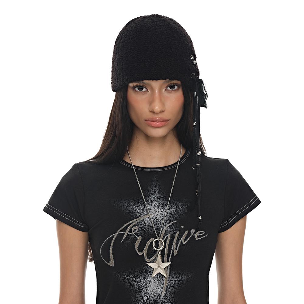 Beullaegpeopeul Curly Custom Eyelet Beanie_Black