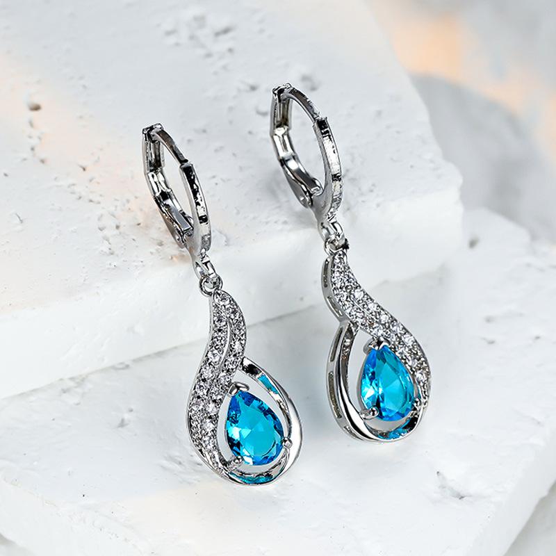 Teardrop Zircon Diamond Stud Earrings: Elegant, Simple, and Versatile Jewelry for Women