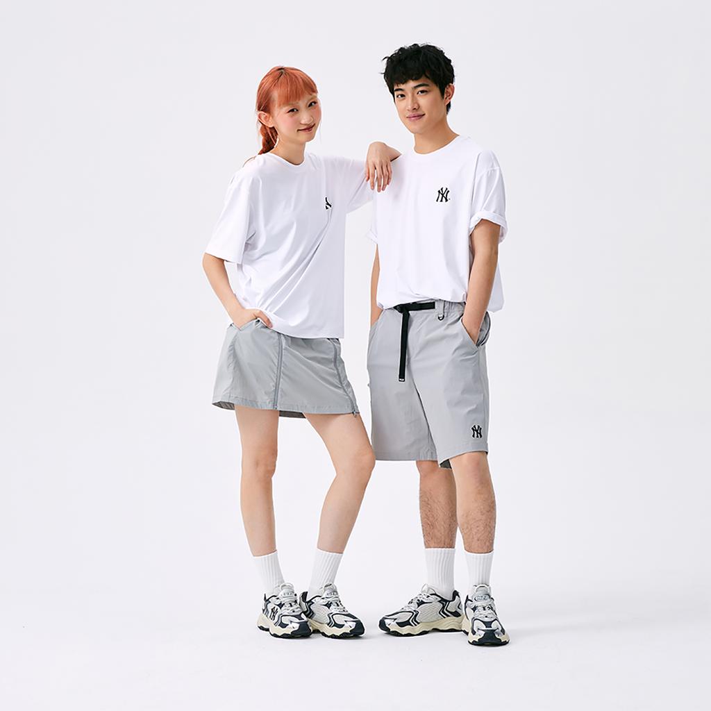 New MLB New York Yankees Basic Collection SS25 Cargo Shorts Unisex Light Gray 3ASMB0453-50GRL