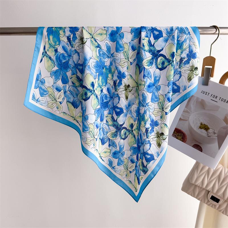 New Fashion Luxury Printed Square Scarves Women's Silk Floral Bandana Small Neckties Hairbands Bags Foulard Shawl