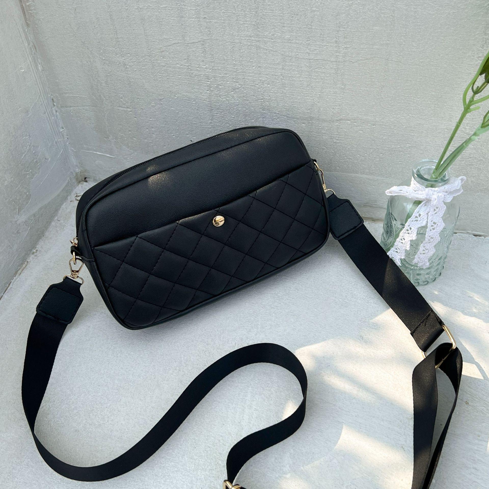 

Косметичка с ромбом, новая сумка через плечо Xiaoxiangfeng, модная женская сумка для мобильного телефона. чёрный