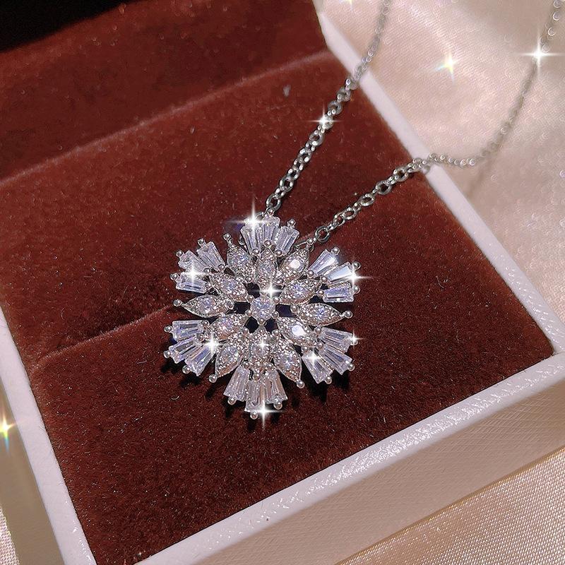 New Style  Silver Women's Jewelry Set AAAA Zircon Flower Shape Shiny Earrings Necklace Ring Bridal Set