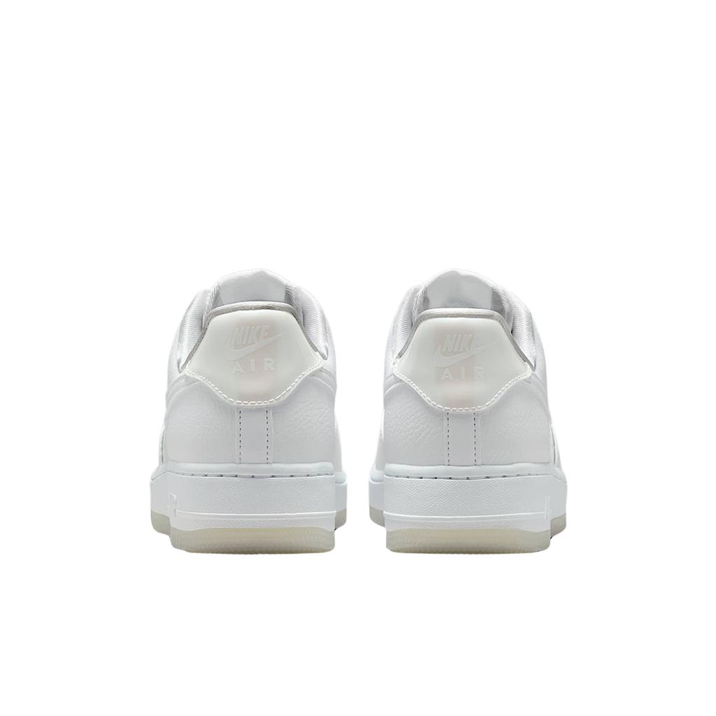 Nike Sneakers da donna Air Force 1 07 bianche perlate multicolore Ghost IH3204-100