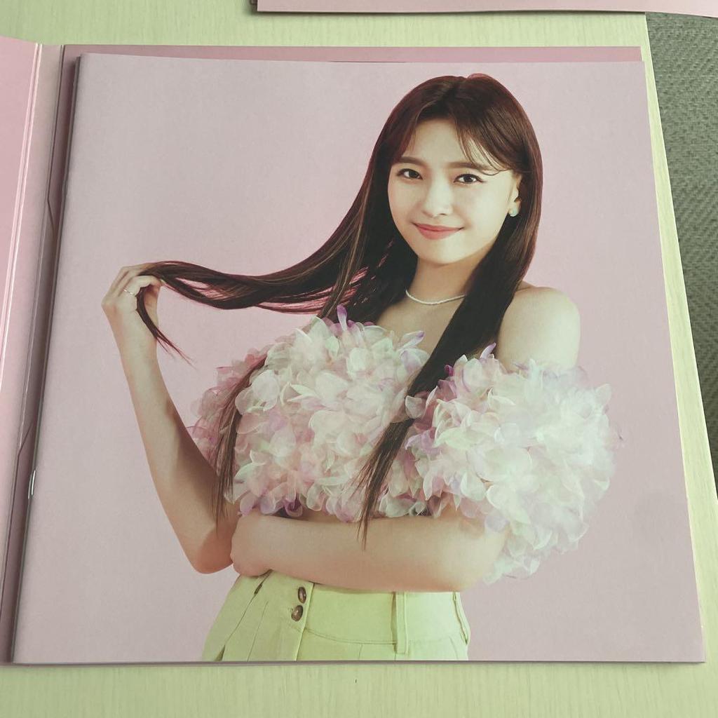 [USED] NiziU 1st Album "U" CD, 9-member Photo Book, Stickers Included