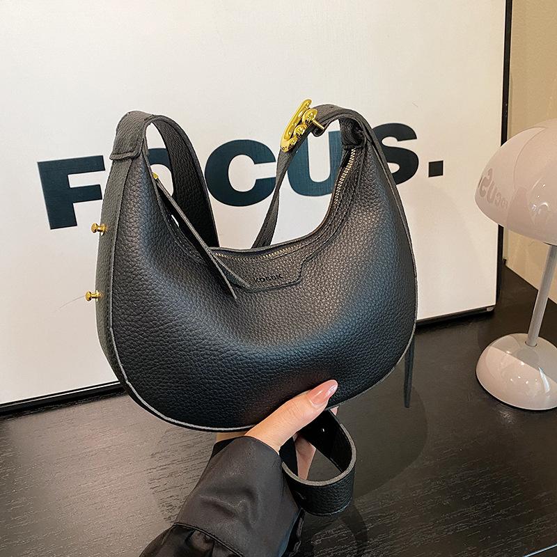 

Women s Bag New Fashion Commuter Shoulder Armpit Bag Women s Messenger Bag чёрный