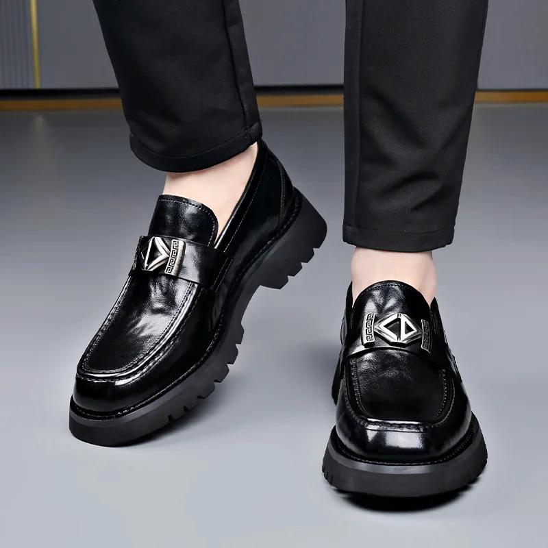Fashion 2025 Spring Autumn Fashion Slip-on Thick Sole Leather Male Loafers Designer New British Style Retro Men's Dress Shoes