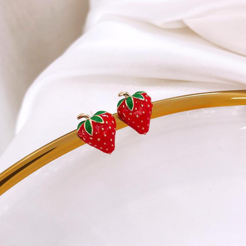 S925 Silver Needle Girl Sense Cute Small Strawberry Net Red Wild Earrings Student Birthday Gift Accessories Crystal Earrings