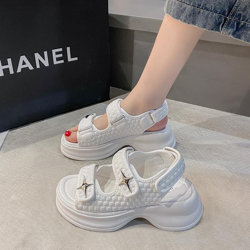 Fashion Luxury Woman Platform Sandals Ladies Elegant Medium Women's Shoes Flats Summer Sandals Women 2025 New Designer Shoes Girls