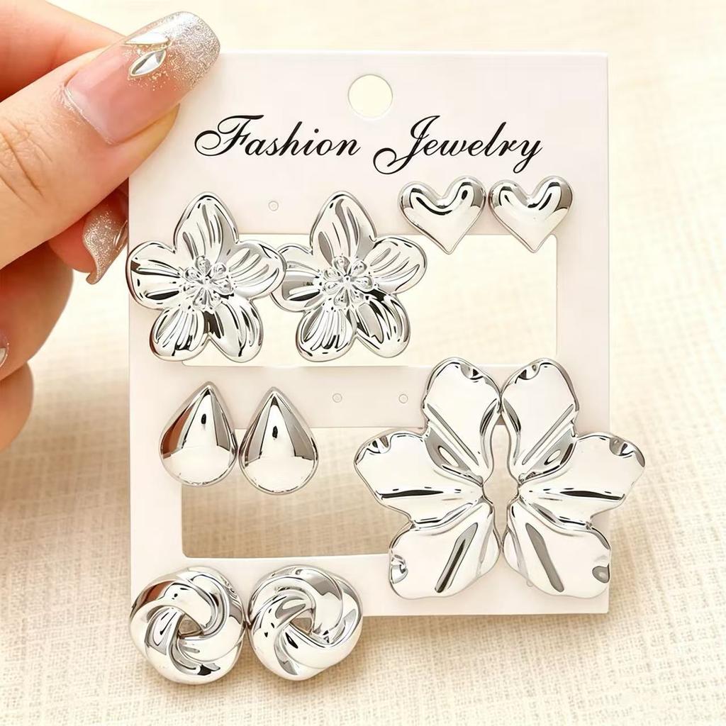 European and American new high-end personality exaggerated CCB stud earrings women's creative retro circle earrings set pair