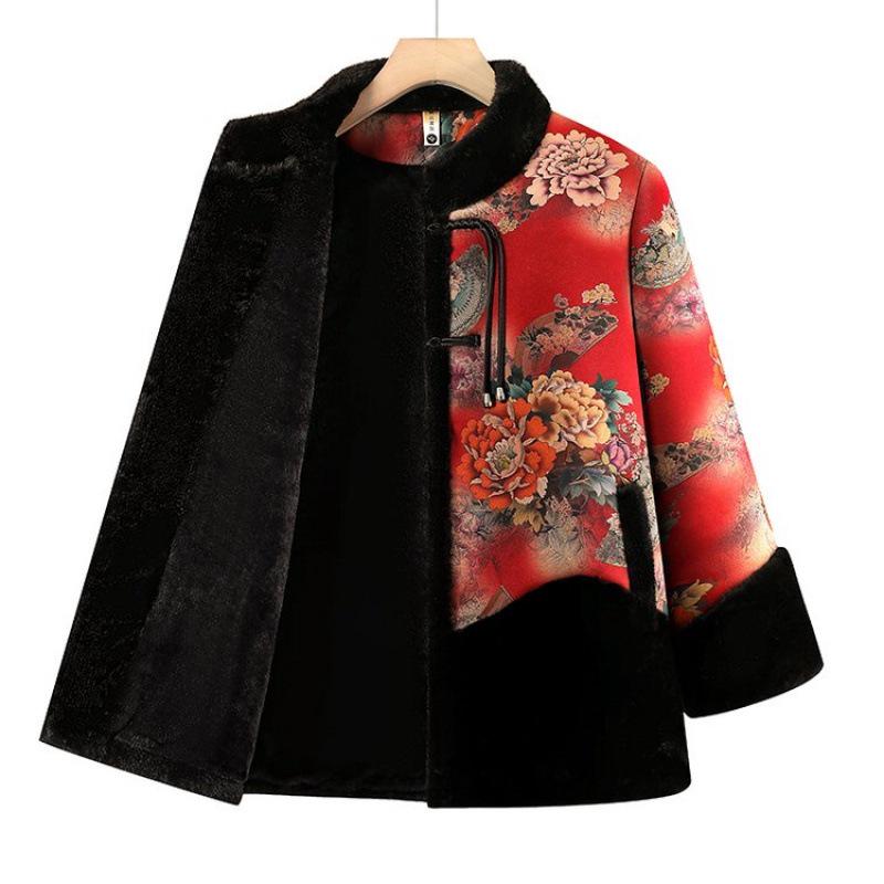 Stylish Winter Coat for Middle-aged and Elderly Women with Velvet Lining - Loose Fit, New Chinese Style
