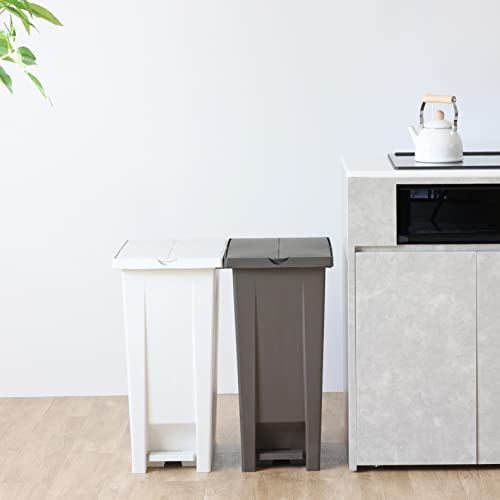 Captain Stag Pedal Pail #70, Double-Door, White, Made In Japan, UY-7058