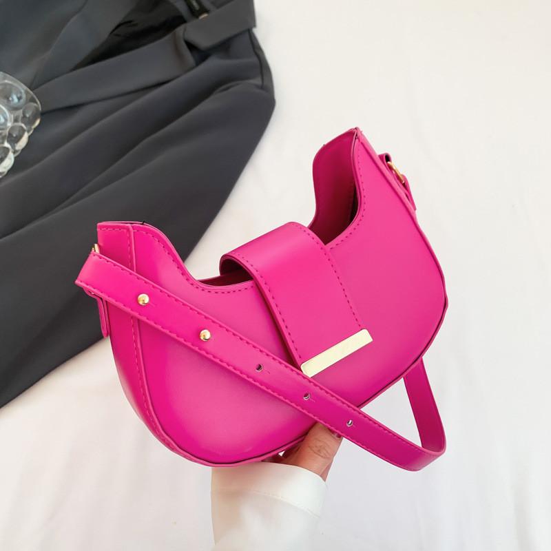 Trendy Simple Shoulder Bag For Women In Fashionable Colors Suitable For Daily Casual Outfits
