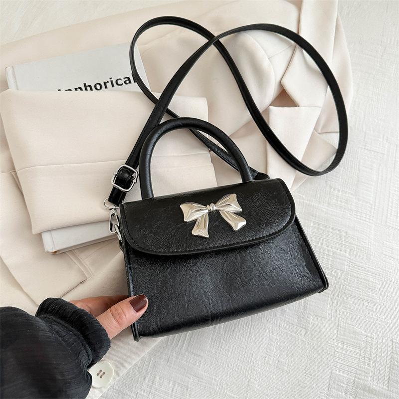 

Простая и модная маленькая квадратная сумка для женщин, популярная женская сумка, весенняя новая модная сумка через плечо в стиле ретро