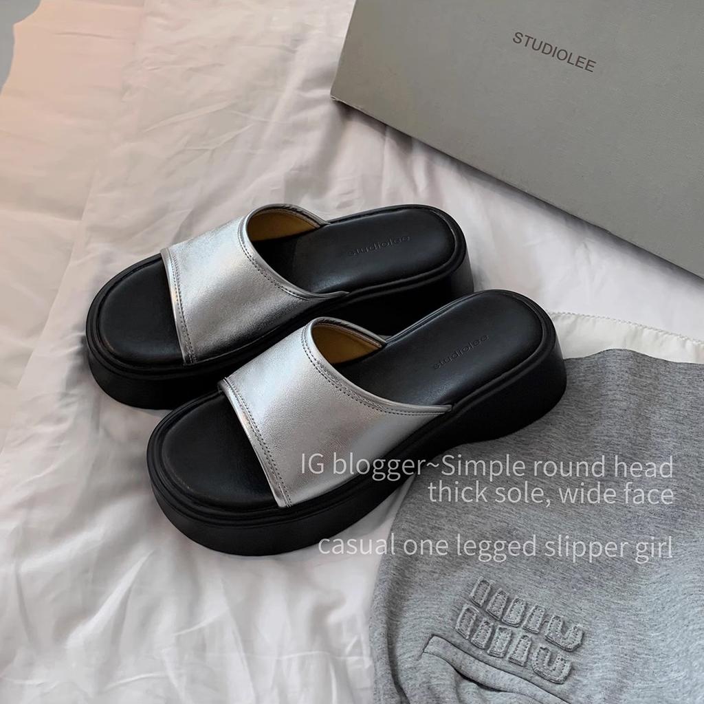 Spot second hair! Grape mother with the same shoes fashionable and simple round head thick sole wide surface casual one pedal slippers women's summer