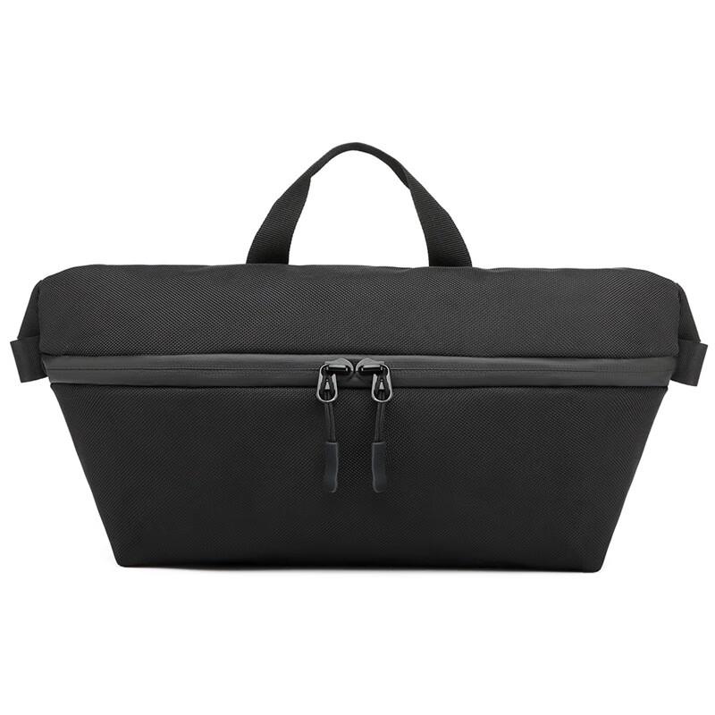 

OEING Men s Camouflage Multi-functional Bag