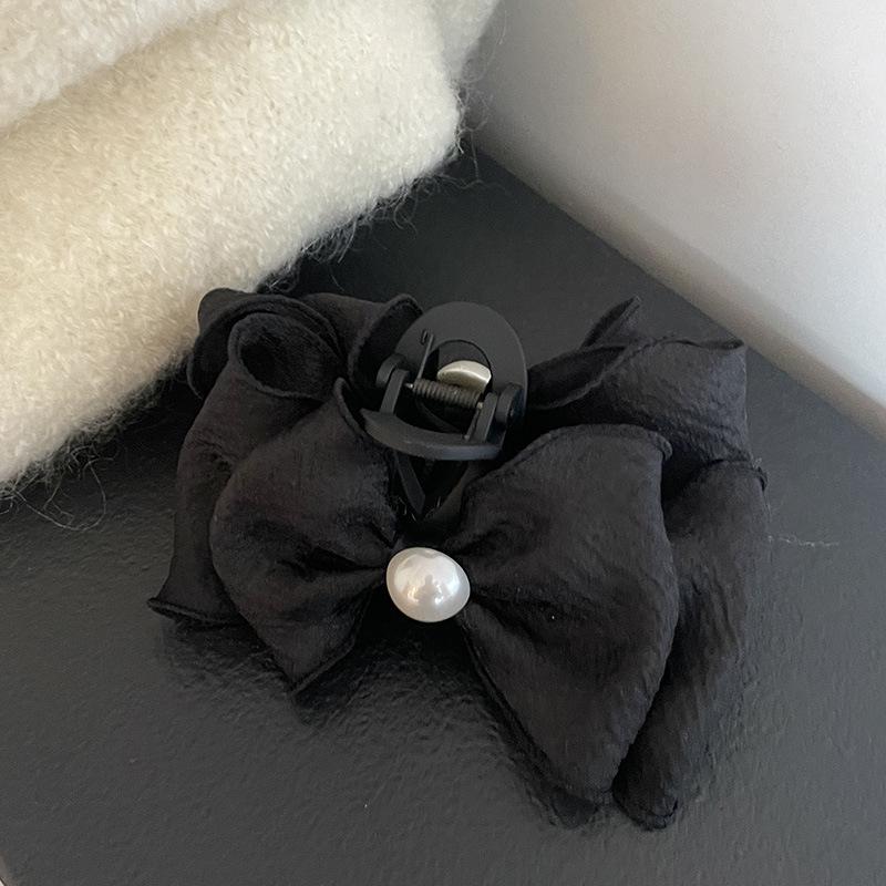 

Princess Headdress: Black Bow Claw Clip with Pearls and Rhinestones