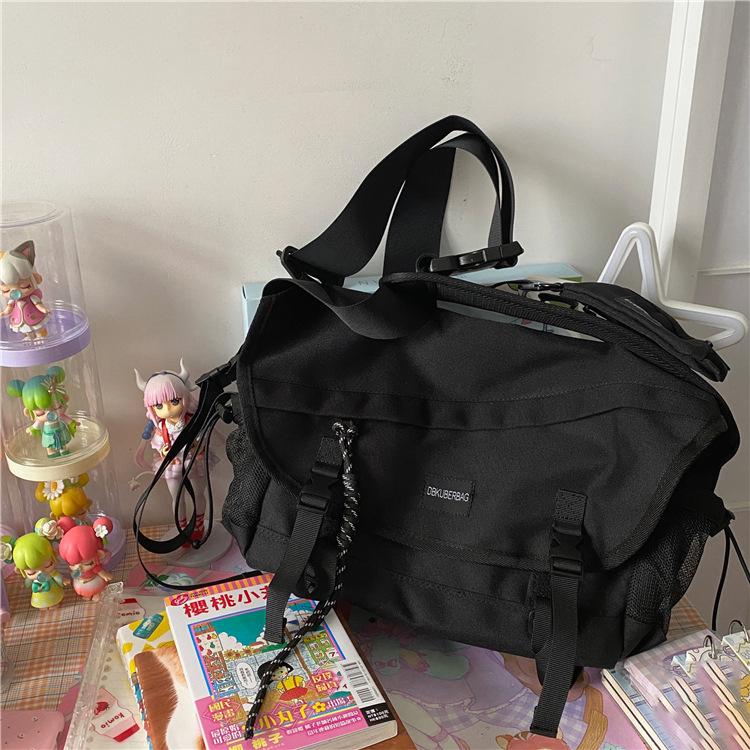 

Харадзюку трендовая и унисекс черная функциональная сумка ретро большая вместительная сумка-мессенджер для инструментов мужская на плечо чёрный