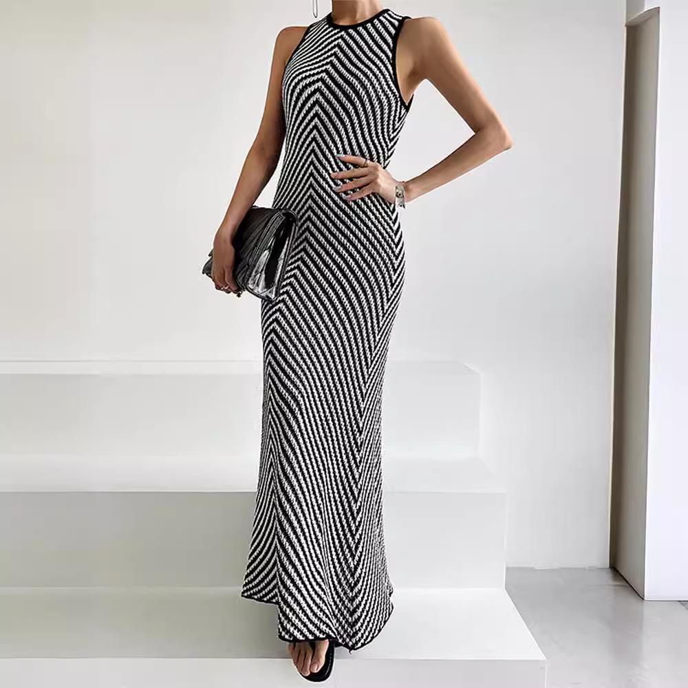 Patchwork Sleeveless Slim-Fit Knitted Dress